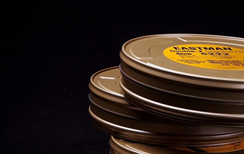 EASTMAN KODAK 16 mm Black & White Double X Negative Film 7222